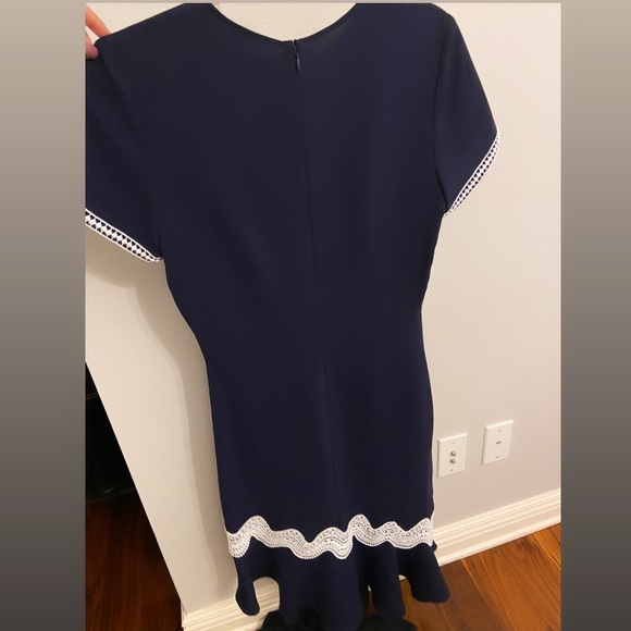 Shoshanna “Dinan” crochet Navy Midi Dress 4 - Picture 5 of 8